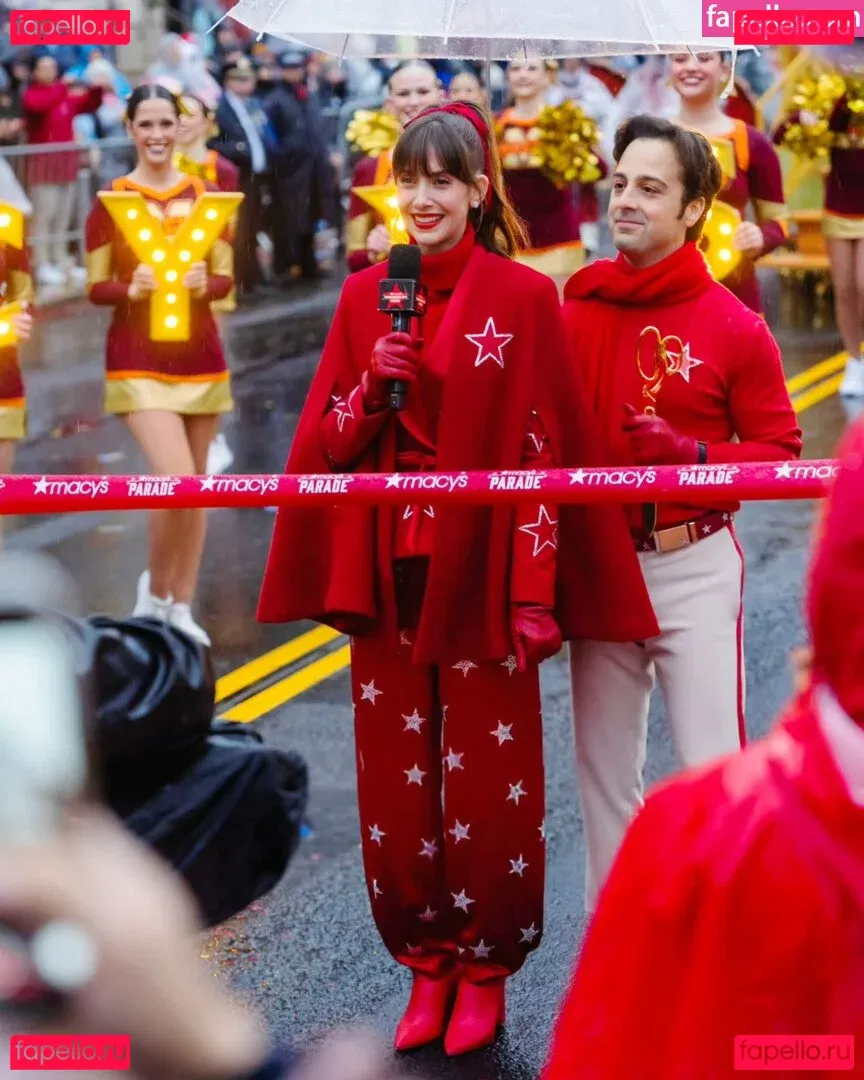 Alison Brie Onlyfans Photo Gallery 