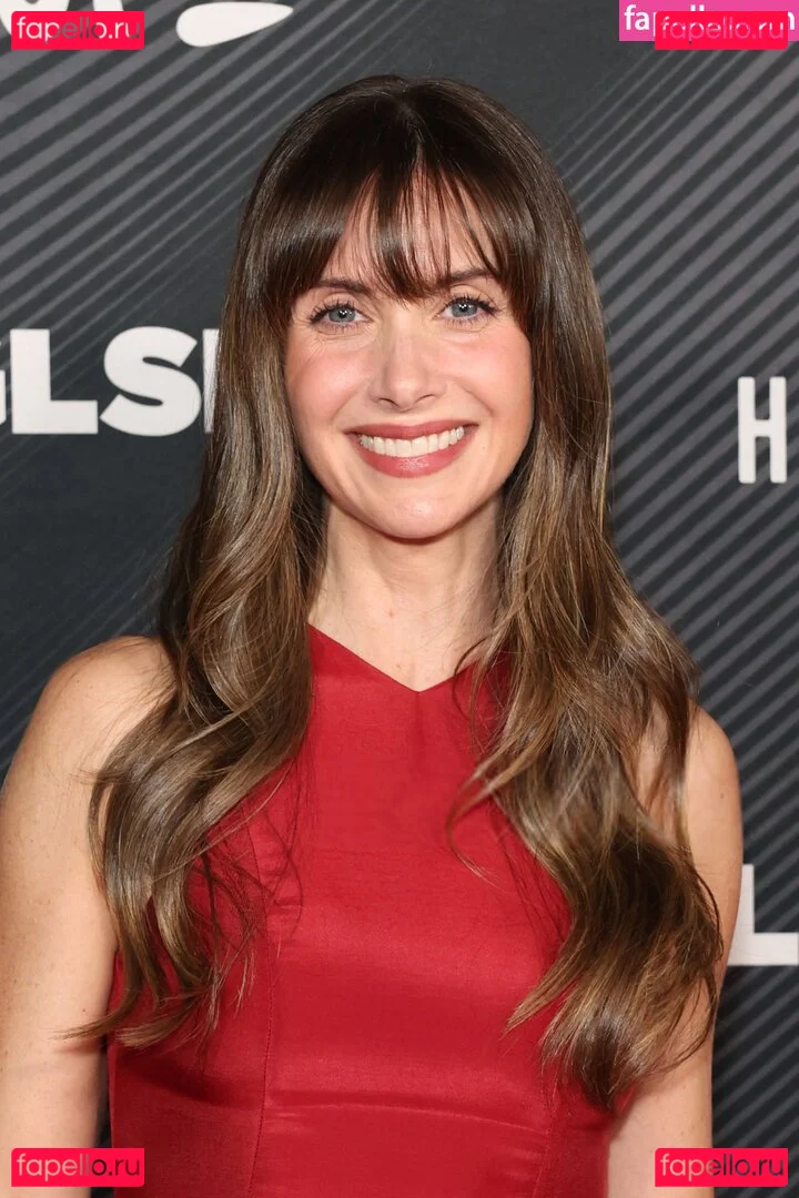 Alison Brie Onlyfans Photo Gallery 