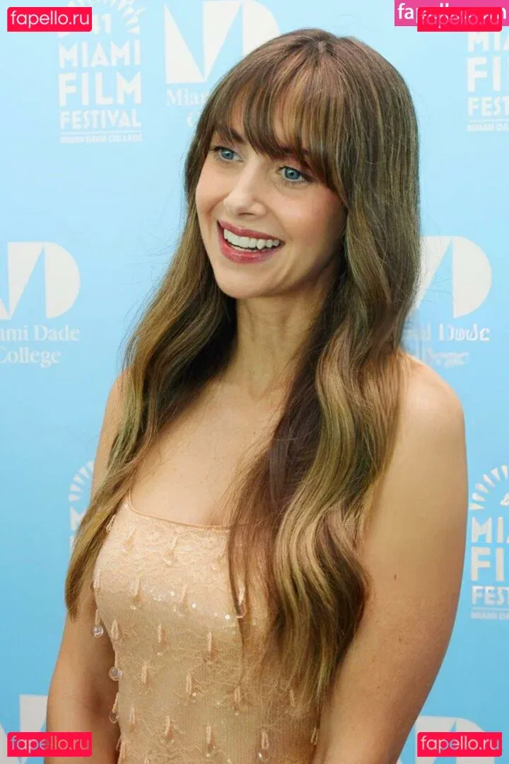 Alison Brie Onlyfans Photo Gallery 