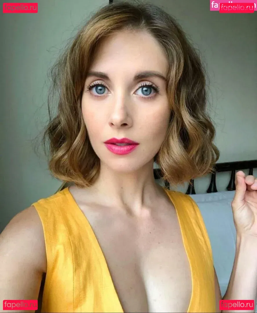 Alison Brie Onlyfans Photo Gallery 