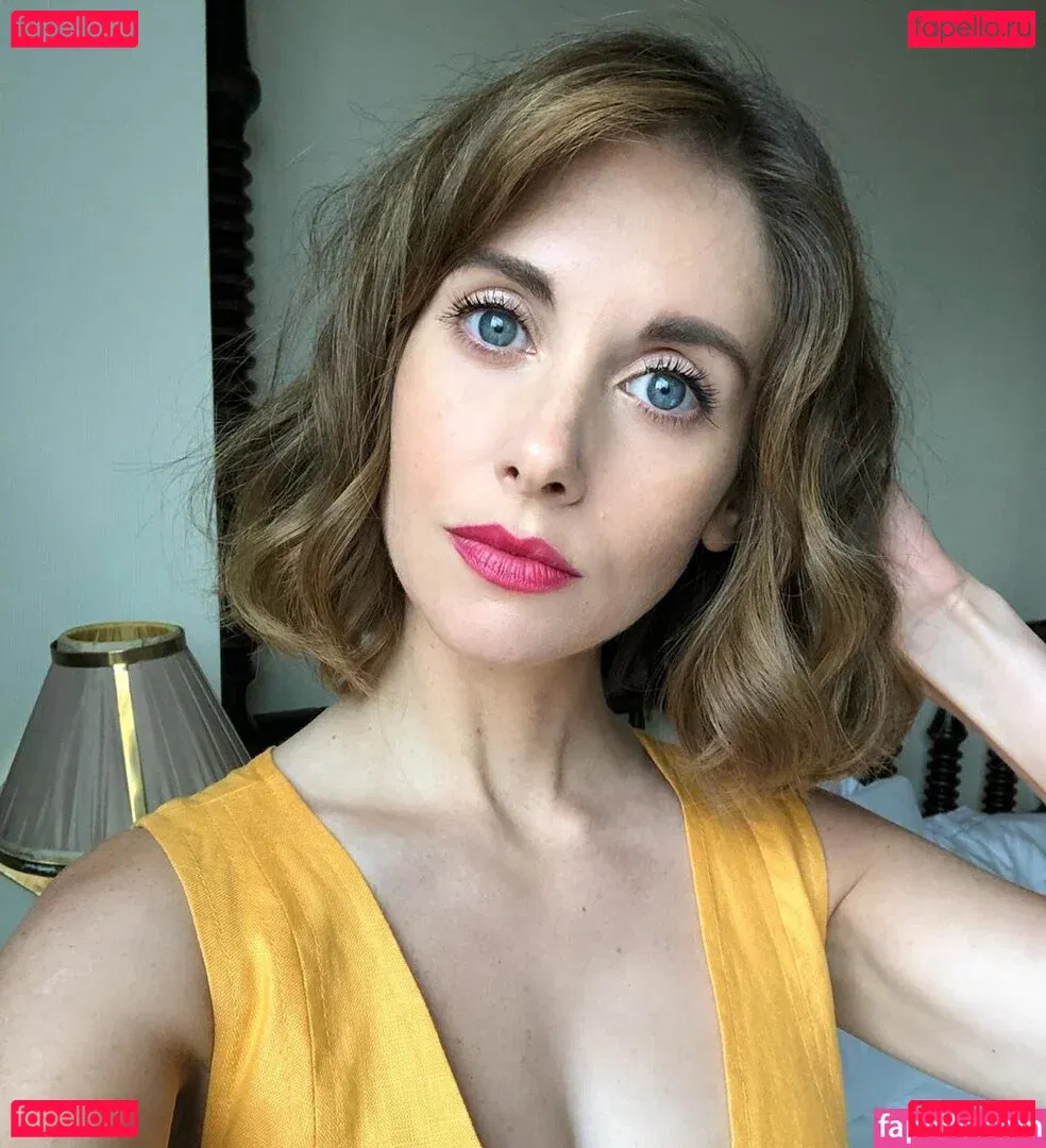 Alison Brie Onlyfans Photo Gallery 