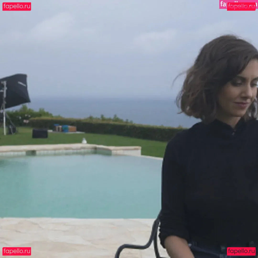 Alison Brie Onlyfans Photo Gallery 