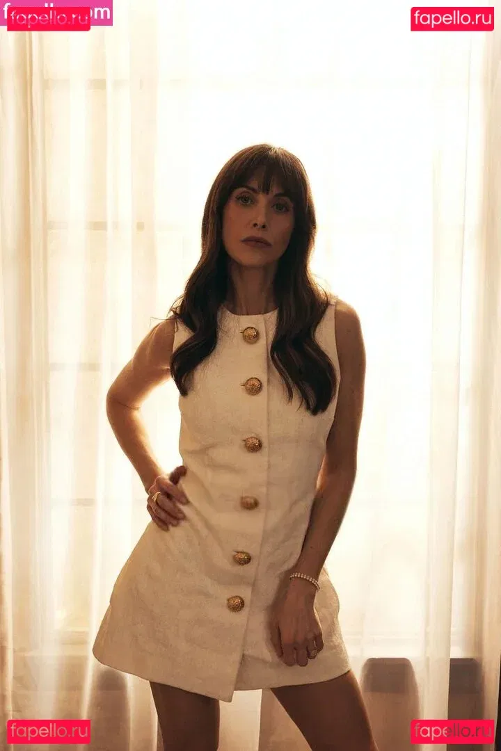 Alison Brie Onlyfans Photo Gallery 