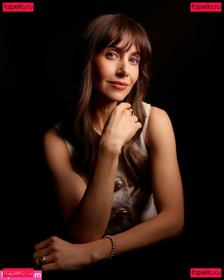 Alison Brie Onlyfans Photo Gallery 