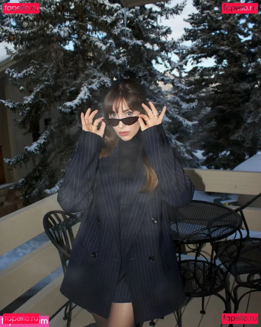 Alison Brie Onlyfans Photo Gallery 