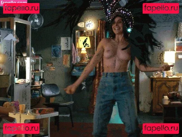 Alison Brie Onlyfans Photo Gallery 