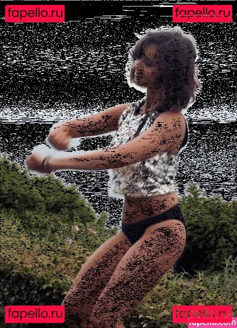 Alison Brie Onlyfans Photo Gallery 