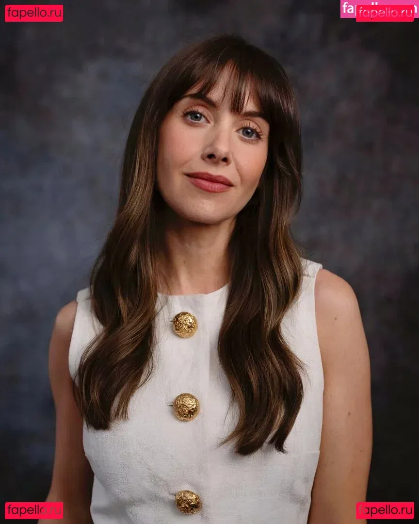 Alison Brie Onlyfans Photo Gallery 