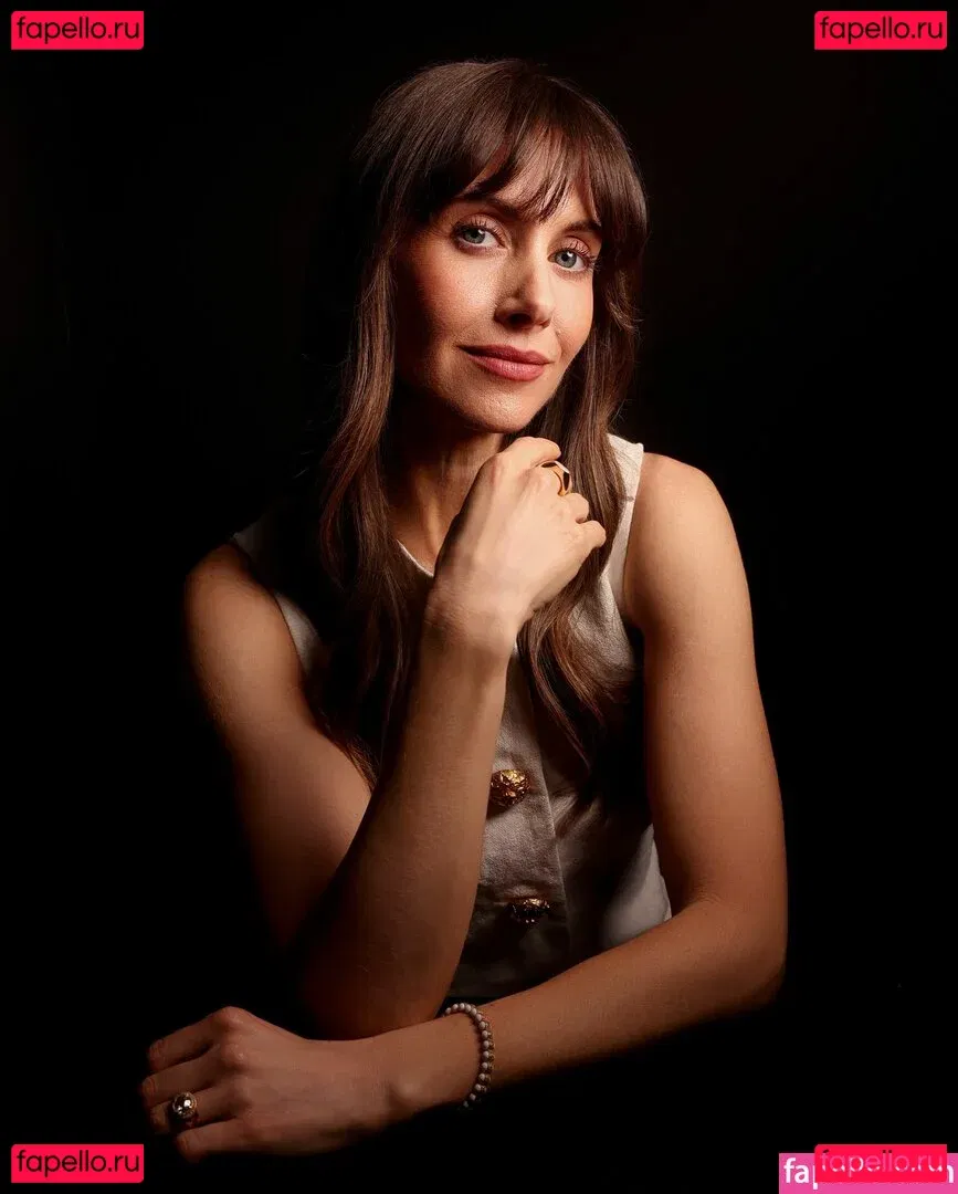 Alison Brie Onlyfans Photo Gallery 