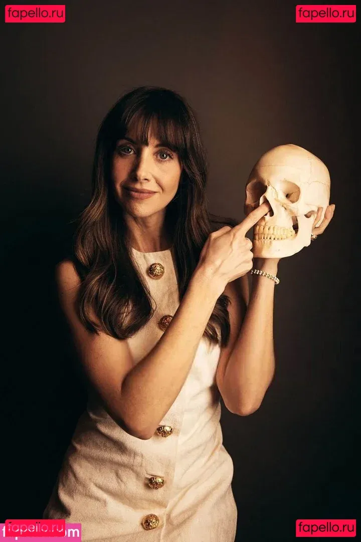 Alison Brie Onlyfans Photo Gallery 