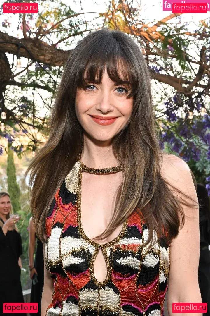 Alison Brie Onlyfans Photo Gallery 