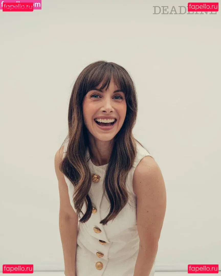 Alison Brie Onlyfans Photo Gallery 