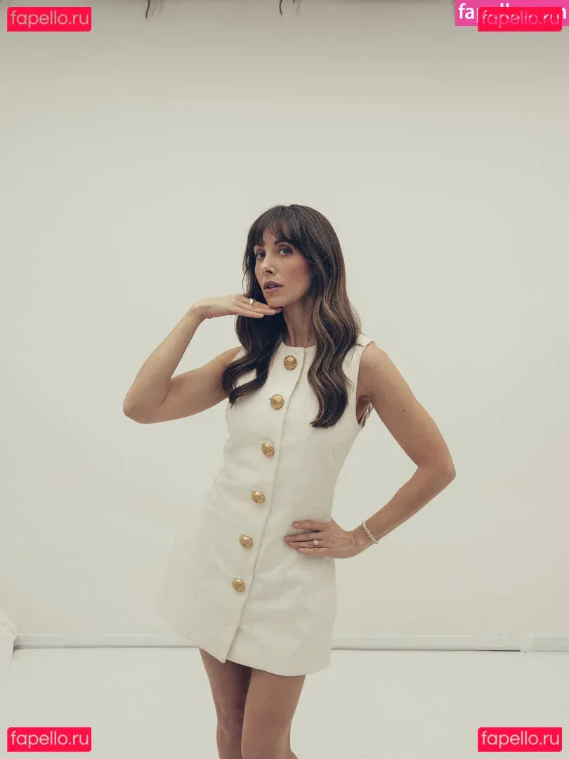 Alison Brie Onlyfans Photo Gallery 