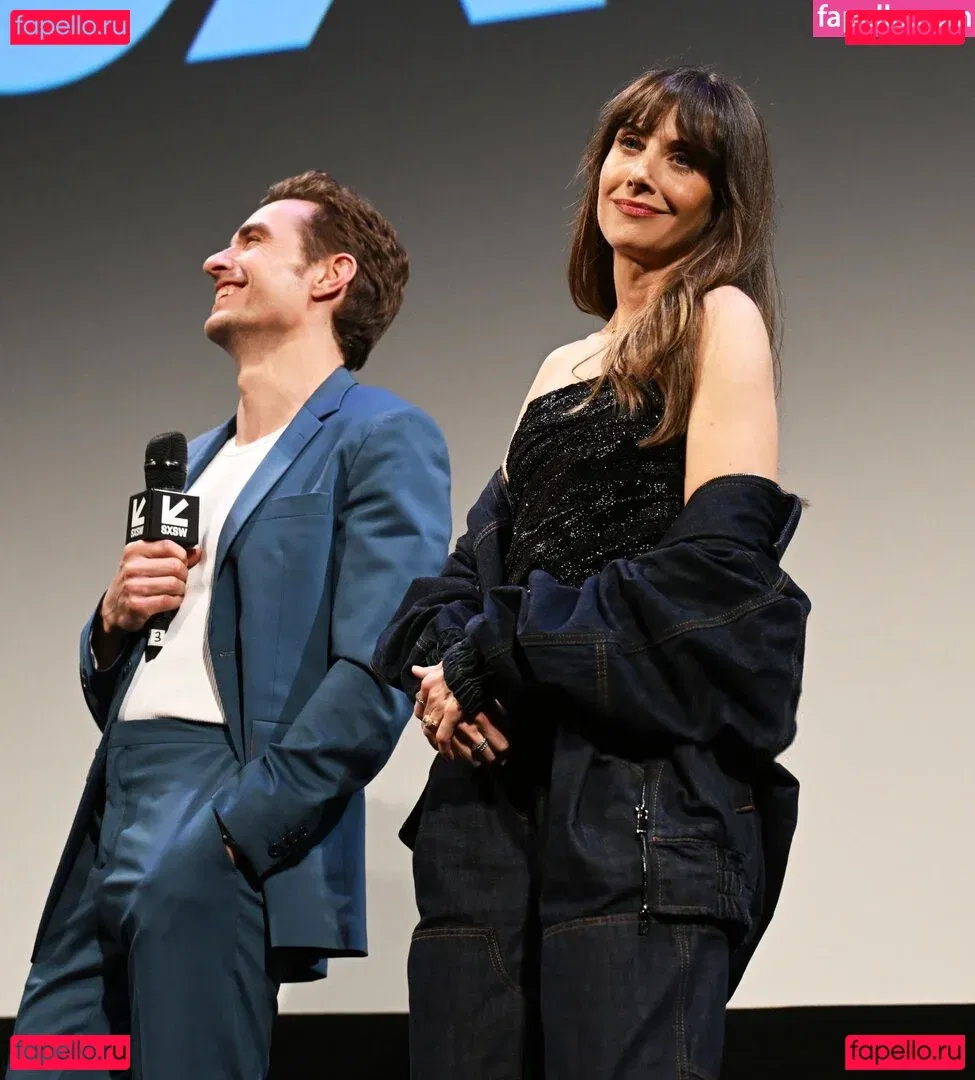 Alison Brie Onlyfans Photo Gallery 