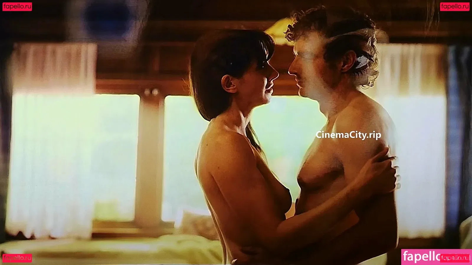 Alison Brie Onlyfans Photo Gallery 