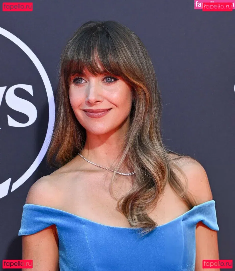 Alison Brie Onlyfans Photo Gallery 