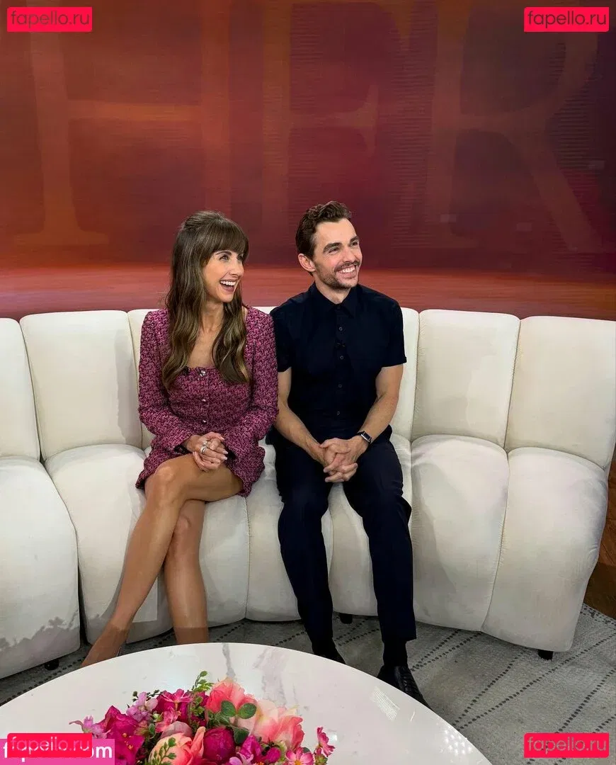 Alison Brie Onlyfans Photo Gallery 