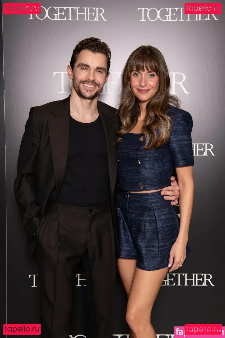 Alison Brie Onlyfans Photo Gallery 