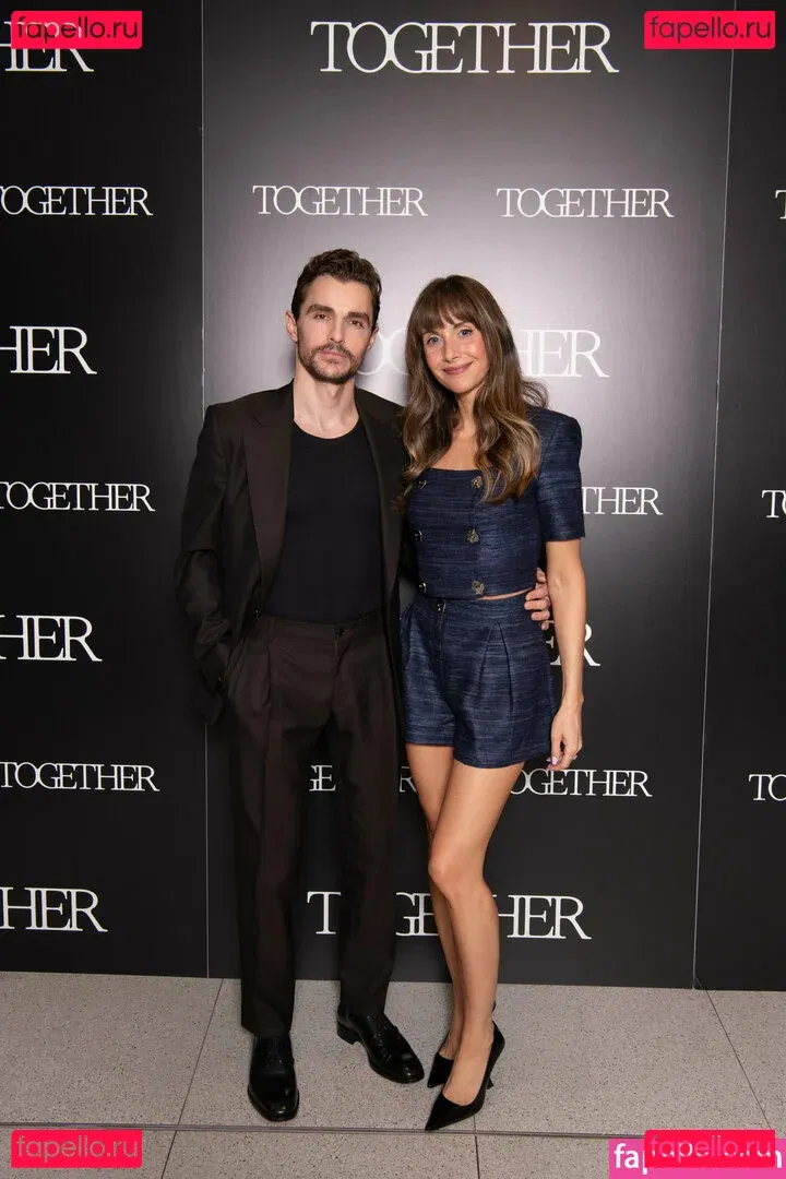 Alison Brie Onlyfans Photo Gallery 