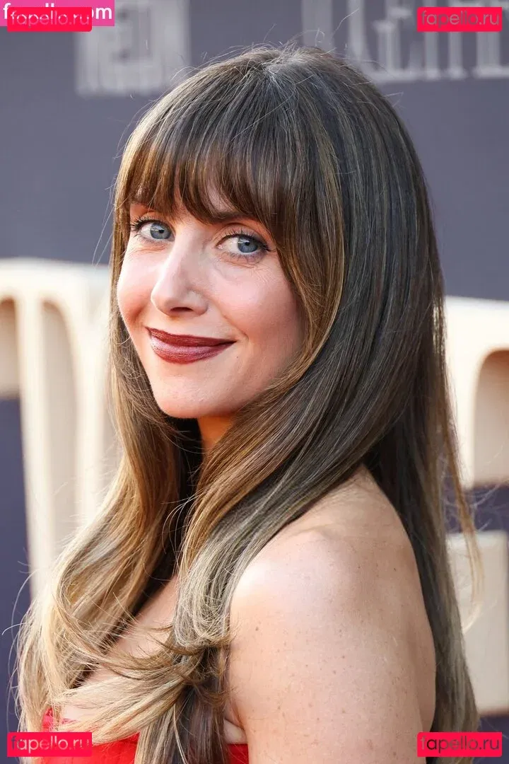 Alison Brie Onlyfans Photo Gallery 