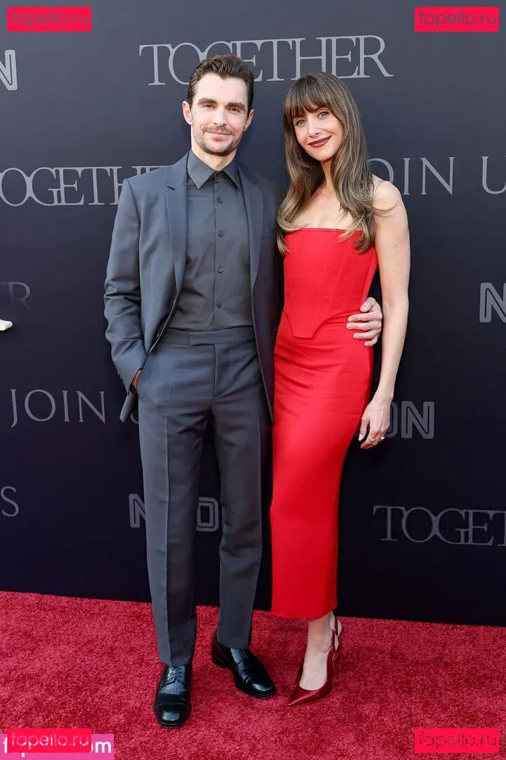 Alison Brie Onlyfans Photo Gallery 