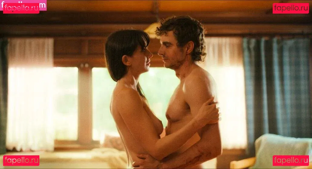 Alison Brie Onlyfans Photo Gallery 