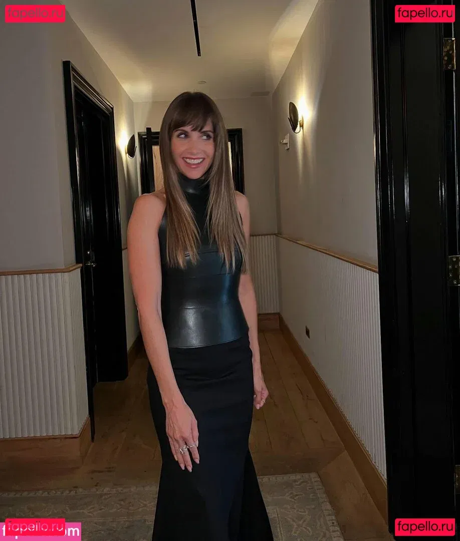 Alison Brie Onlyfans Photo Gallery 