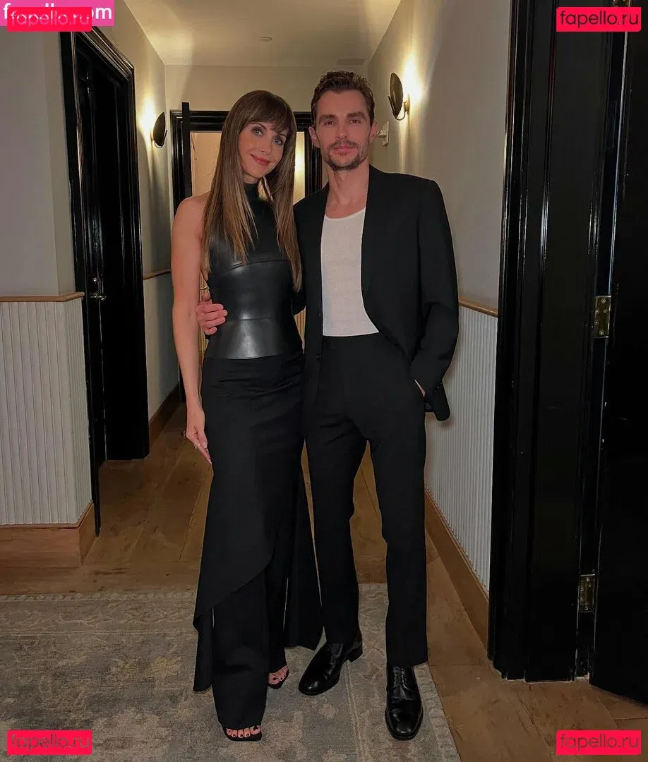 Alison Brie Onlyfans Photo Gallery 