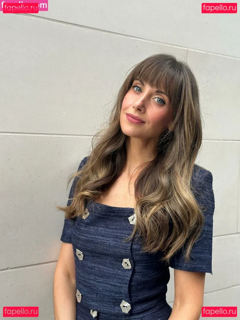 Alison Brie Onlyfans Photo Gallery 