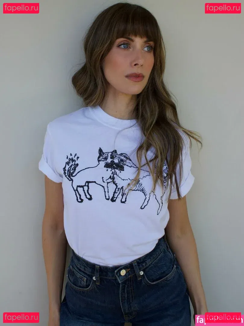 Alison Brie Onlyfans Photo Gallery 