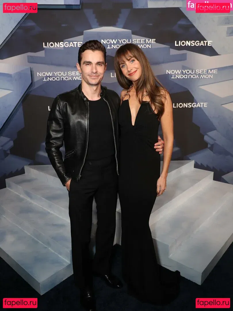 Alison Brie Onlyfans Photo Gallery 