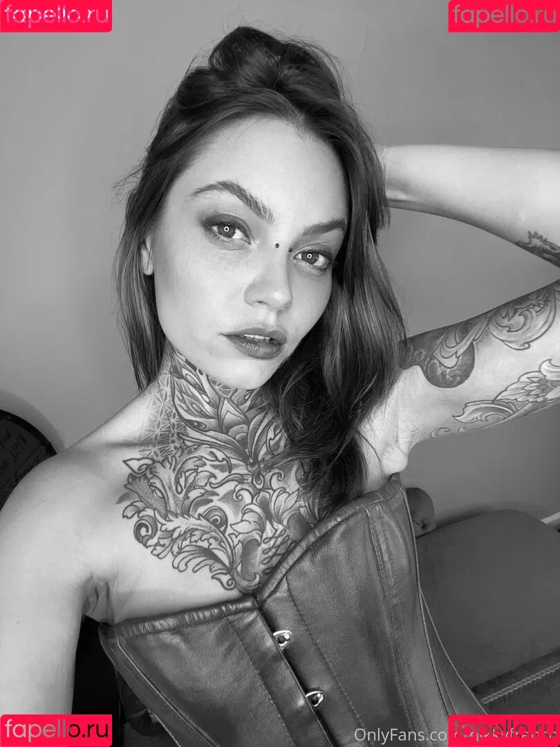 nikkyfrench Onlyfans Photo Gallery 