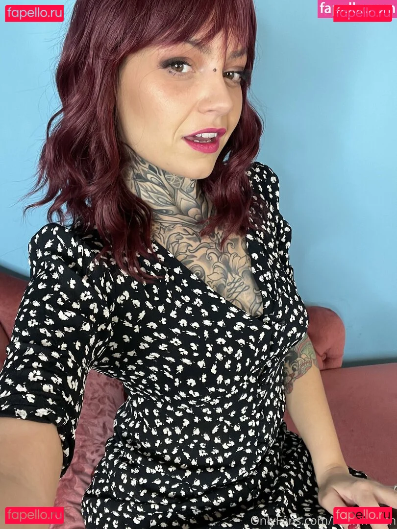 nikkyfrench Onlyfans Photo Gallery 