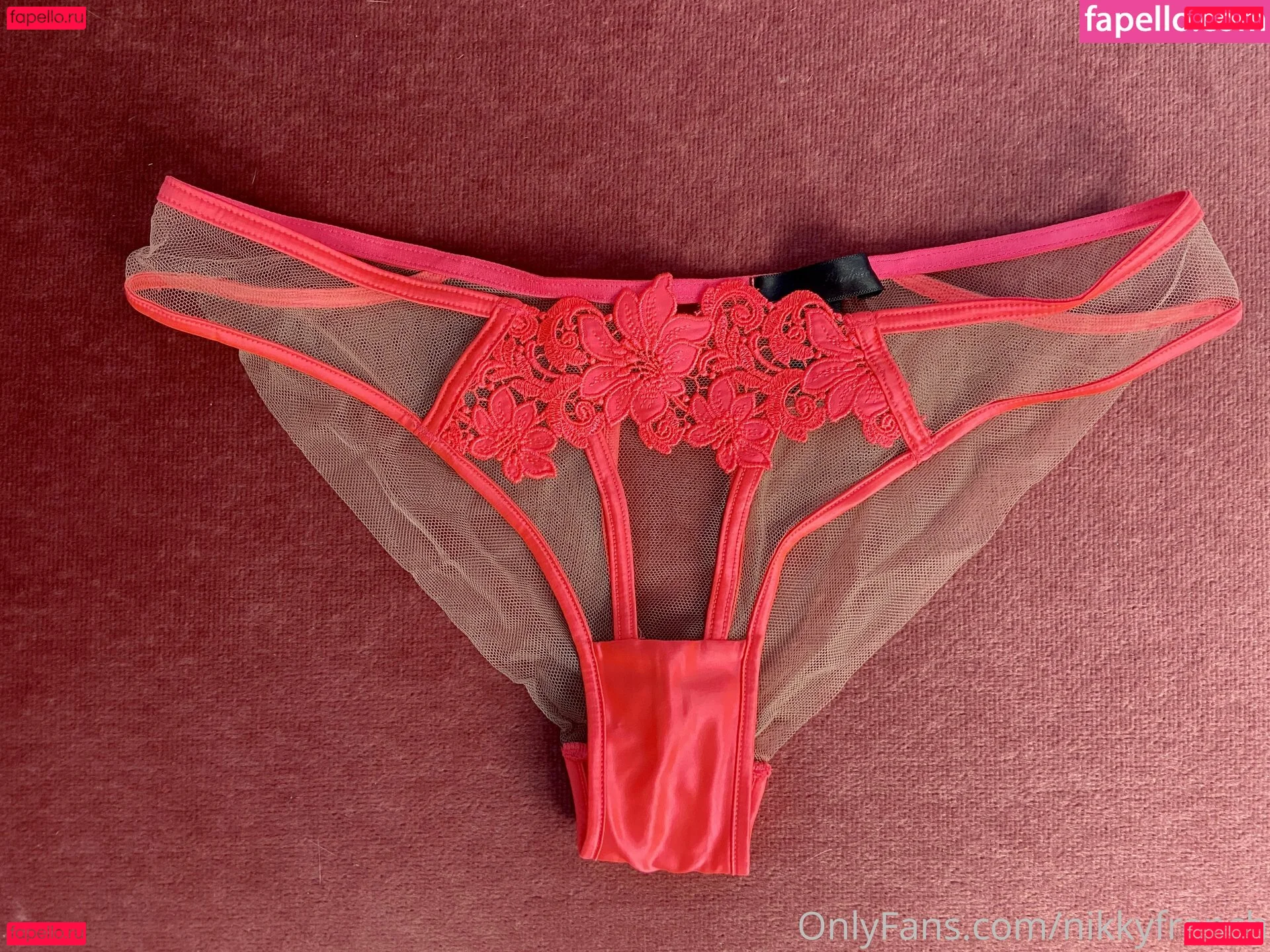 nikkyfrench Onlyfans Photo Gallery 