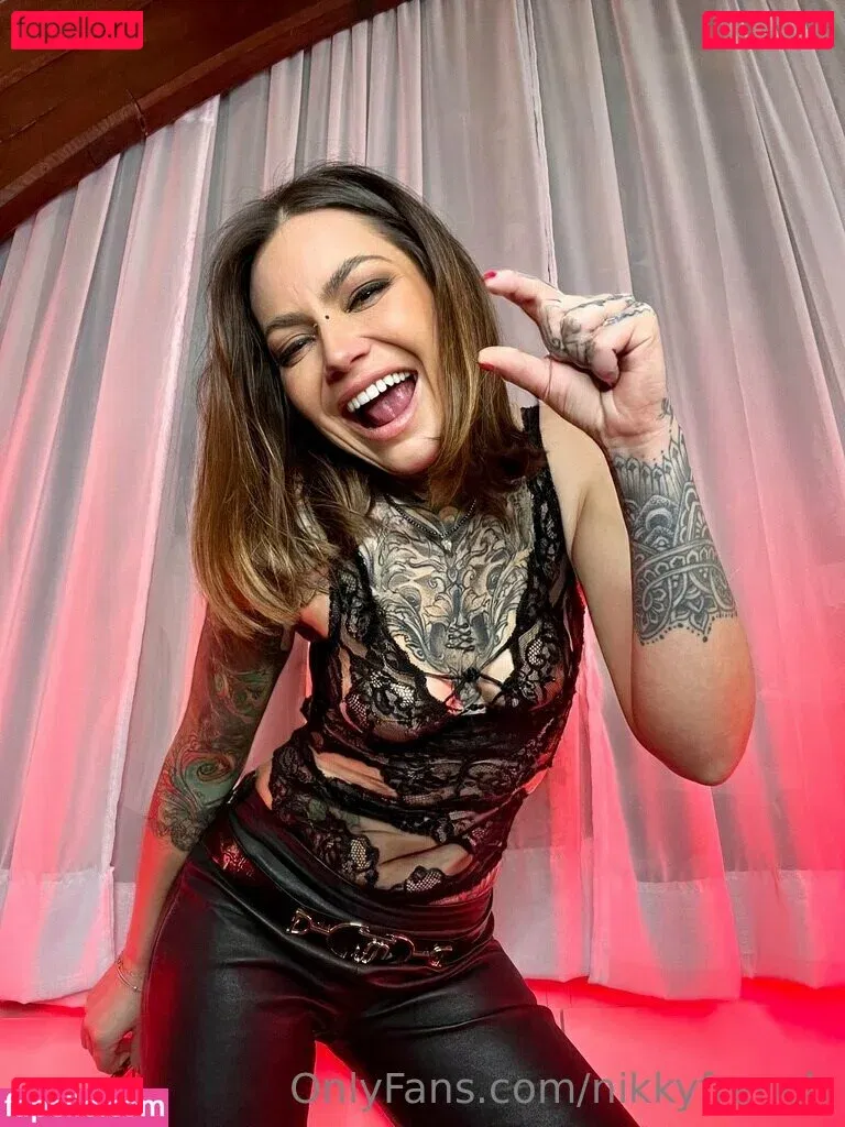 nikkyfrench Onlyfans Photo Gallery 