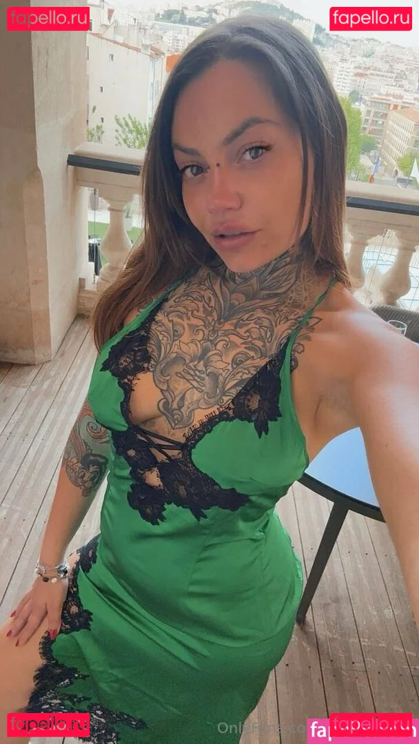 nikkyfrench Onlyfans Photo Gallery 