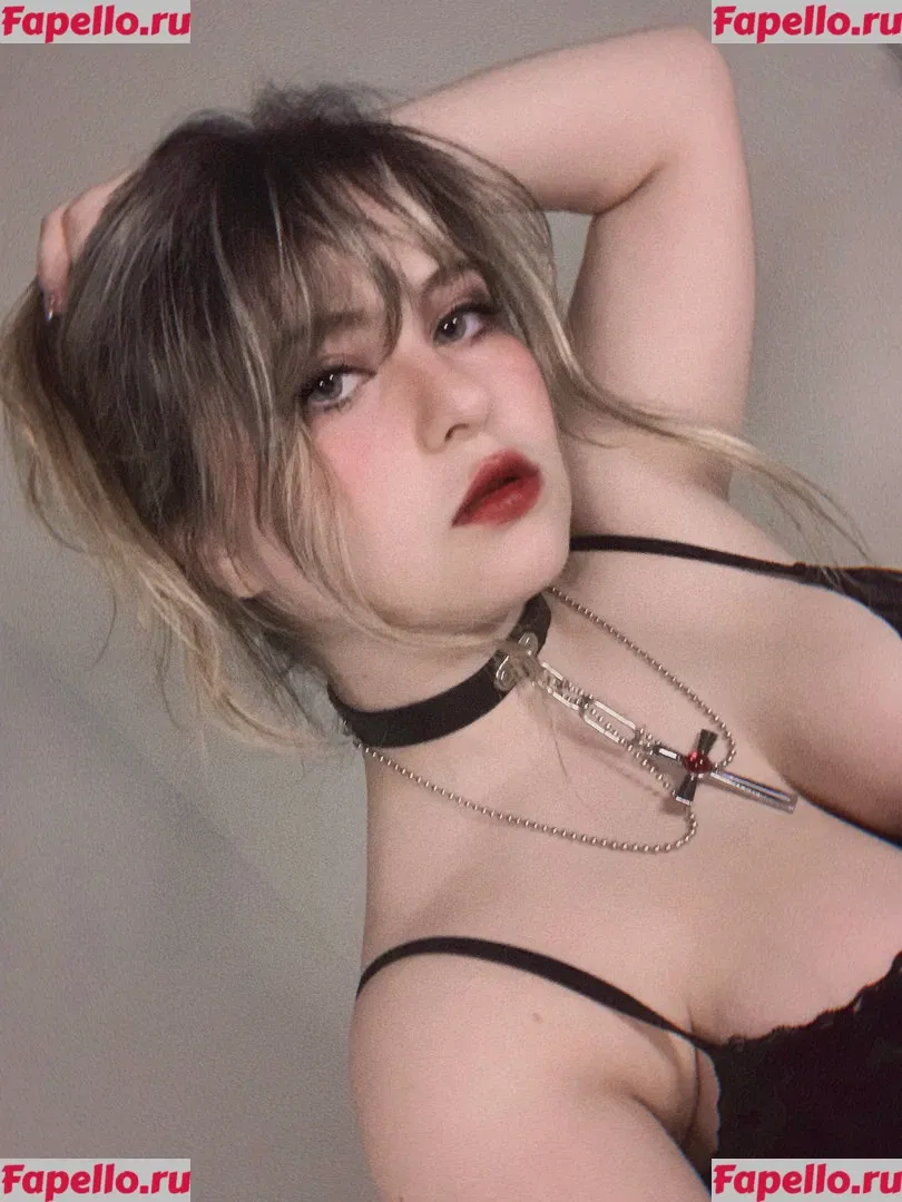 Mikumiku Onlyfans Photo Gallery 