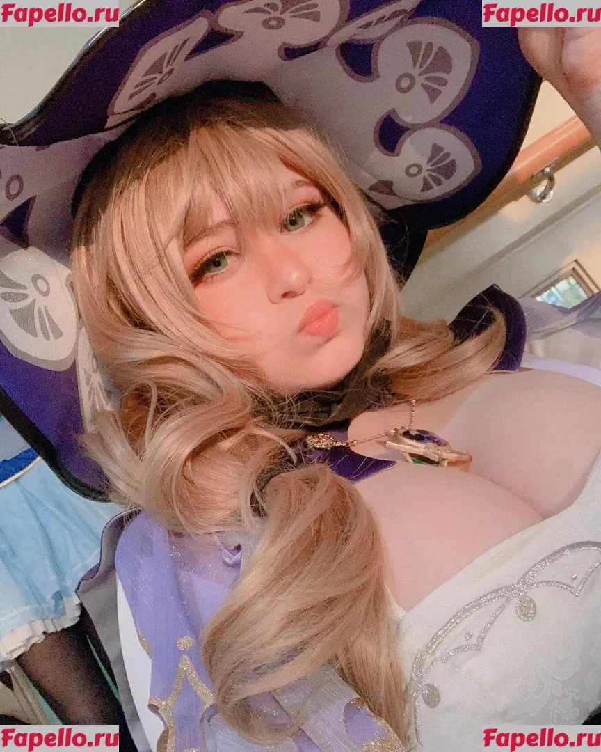Mikumiku Onlyfans Photo Gallery 
