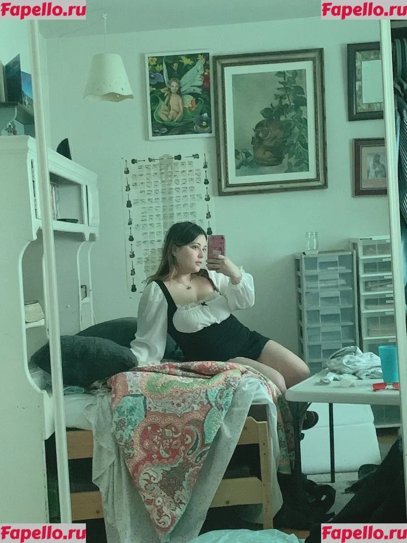 Mikumiku Onlyfans Photo Gallery 