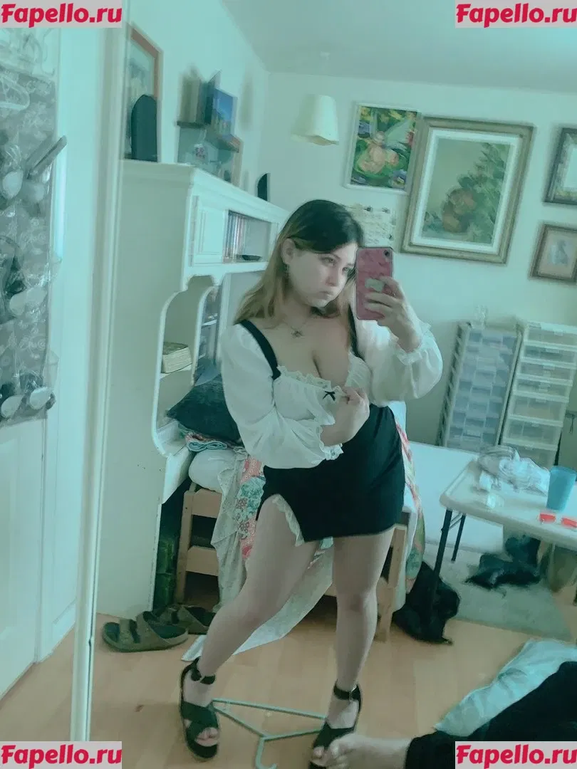 Mikumiku Onlyfans Photo Gallery 