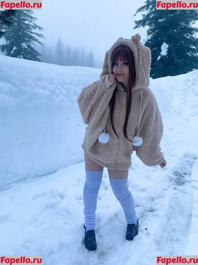 Mikumiku Onlyfans Photo Gallery 