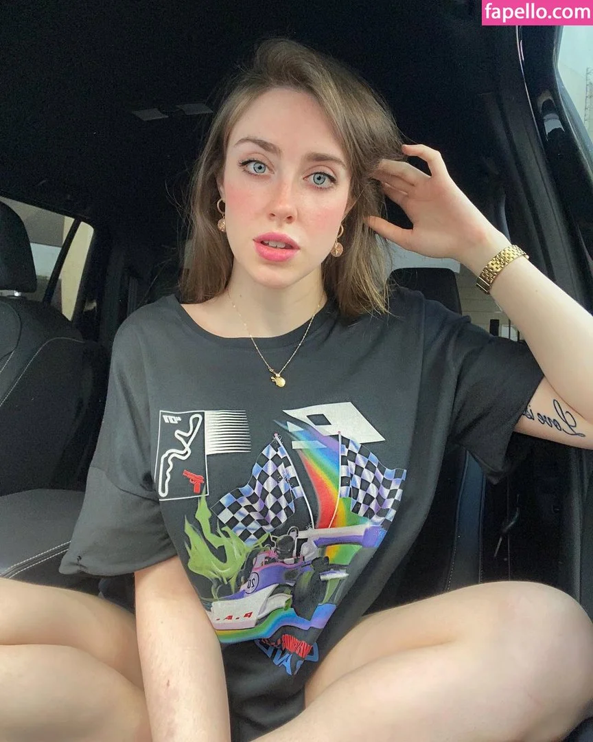 Mikumiku Onlyfans Photo Gallery 