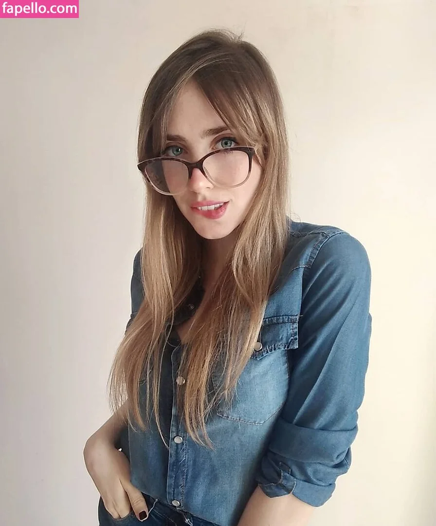 Mikumiku Onlyfans Photo Gallery 