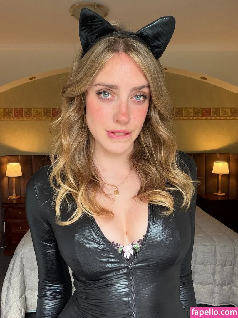 Mikumiku Onlyfans Photo Gallery 