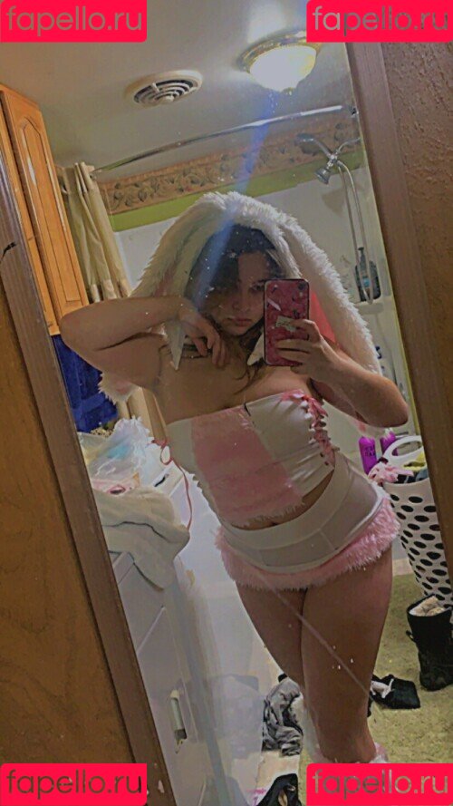 Mikumiku Onlyfans Photo Gallery 