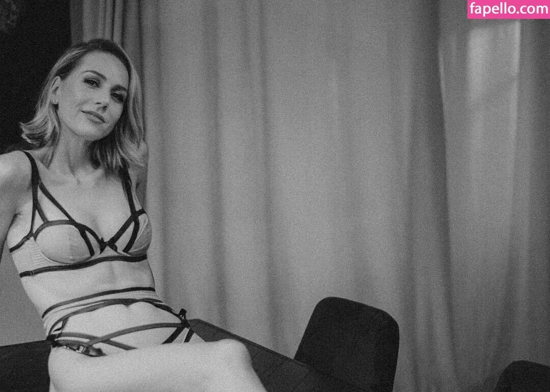 Nqncyhuynh Onlyfans Photo Gallery 