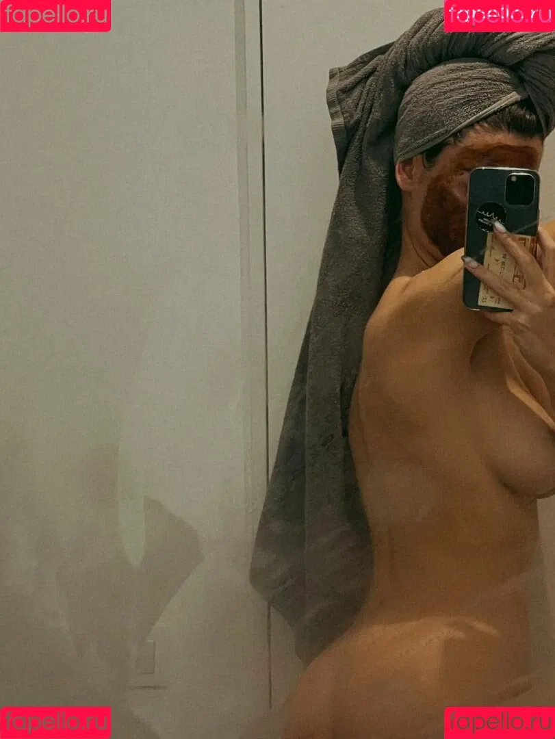 Lina Tsapova Onlyfans Photo Gallery 