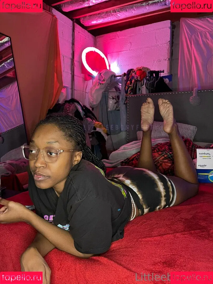littleebonyfeet Onlyfans Photo Gallery 