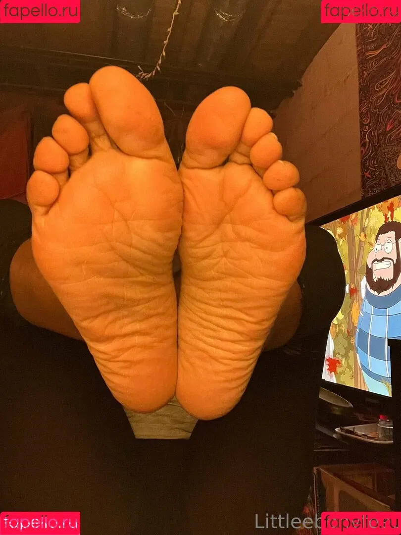 littleebonyfeet Onlyfans Photo Gallery 