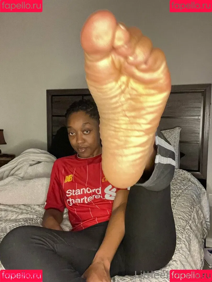 littleebonyfeet Onlyfans Photo Gallery 
